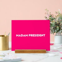 Frau Präsidentin Typografie