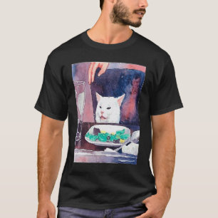 Frau schreit beim Tisch Abendessen Katze Meme dank T-Shirt