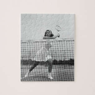 Frau spielt Tennis