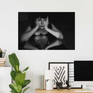 Frau und Spiegel Poster