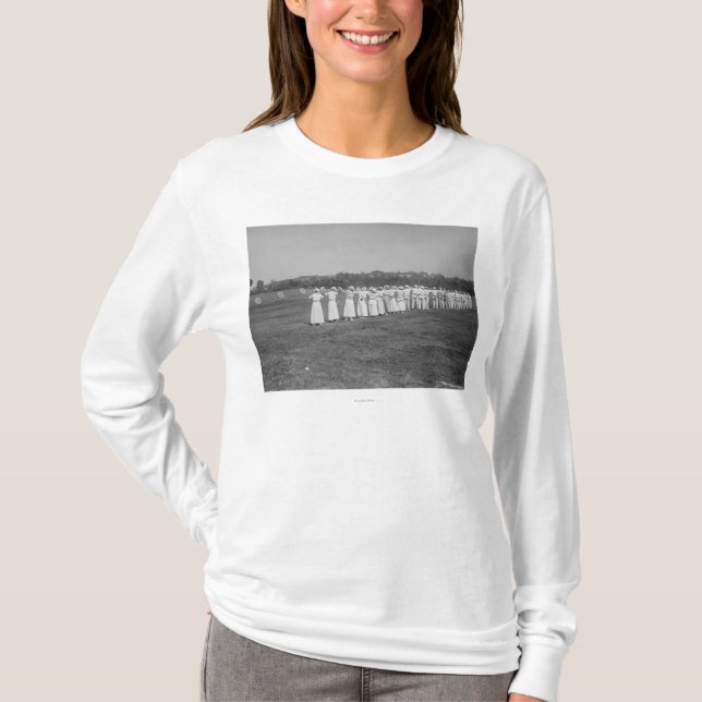 Frauen an der Bogenschießen-Treffen-Fotografie T-Shirt (Vorderseite)