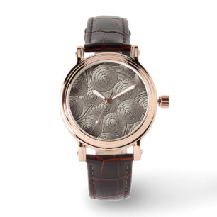 Frauen beobachten armbanduhr