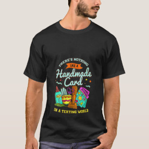 Frauen, die eine Crafting-Karte erstellen C T-Shirt
