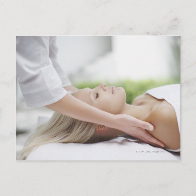 Frauen, die eine Massage erhalten Postkarte (Vorderseite)