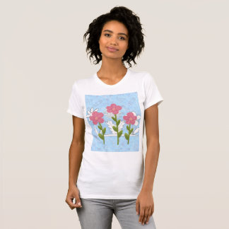 Frauen, die farbige Blume zeichnend Shirt