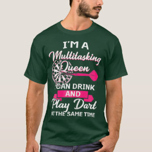 Frauen, die ich trinken und Dartscheibe spielen ka T-Shirt