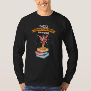 Frauen, die von Büchern und Büchern abgelenkt werd T-Shirt