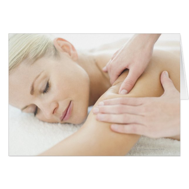 Frauen entspannen am Wellness-Center und erhalten  (Vorderseite (Horizontal))