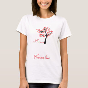 Frauen erblühen Liebe mit kostenlosem T-Shirt