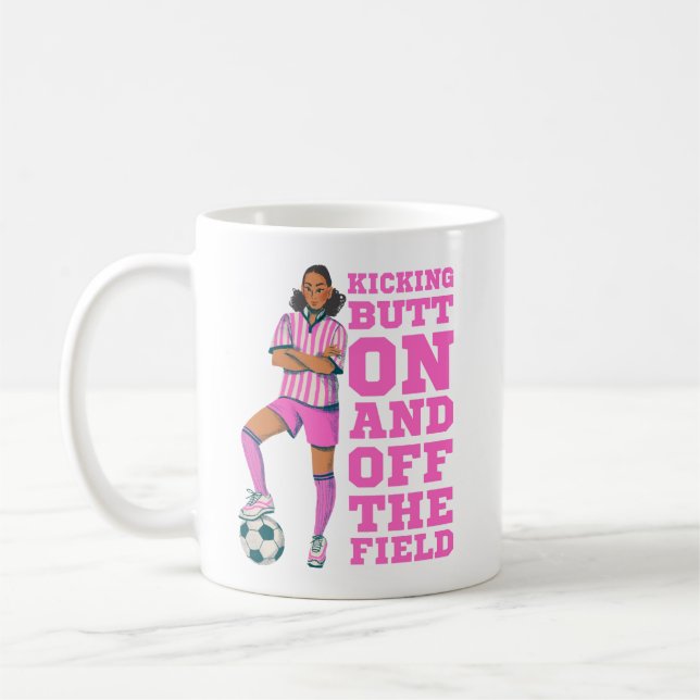 FRAUEN FASERKLEIDEN HINTERN EIN UND AUS DEM FELD KAFFEETASSE (Links)