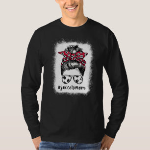 Frauen geblasen Fußball Mama Messy Bun Soccer T-Shirt