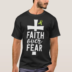 Frauen glauben über Angst Christliche Krebsgeschen T-Shirt
