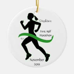 Frauen-Halbmarathon-Läufer-Verzierung in lt Green Keramik Ornament