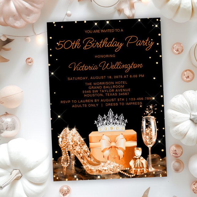 Frauen Halloween-Party Einladung (Womans elegant Halloween or orange and black birthday invitation. Simply add your event details.)