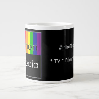 Frauen in der klassischen medienmedialen Tasse Bla