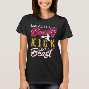 Frauen Kickboxen sehen wie ein Schönheits-Kickboxe T-Shirt