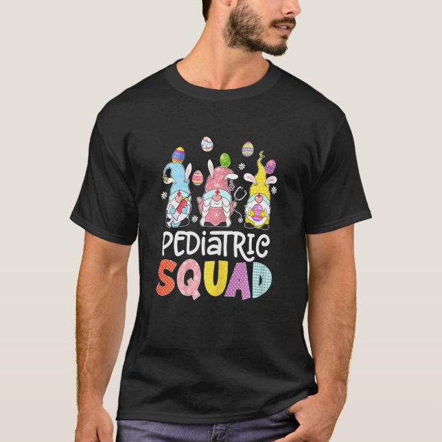 Frauen Kinder Squad Bunny Gnome Eggs Jagen Nu T-Shirt (Vorderseite)