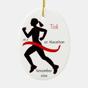 Frauen-Marathon-Läufer-Verzierung im Rot Keramik Ornament