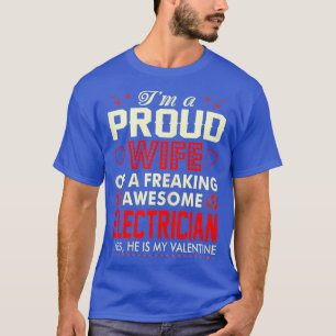 Frauen mit Proud-Ehefrau, die Phantastische Elektr T-Shirt
