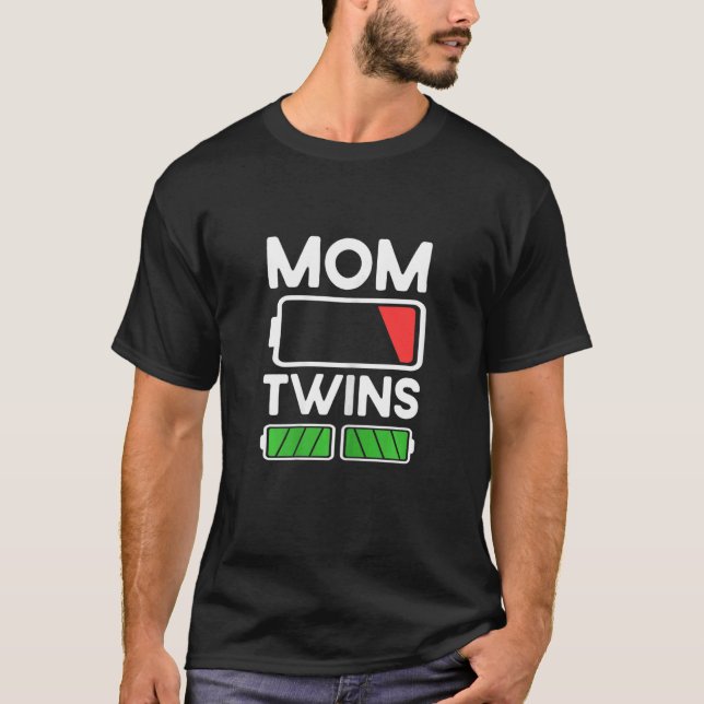 Frauen müde Batterie für zwei Mamas Zwillingsmutte T-Shirt (Vorderseite)