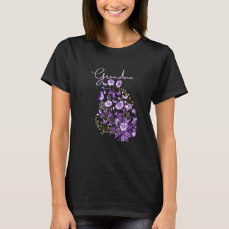 Frauen Oma Lila Blumenstrauß Mit Schmetterling T-Shirt
