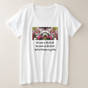 Frauen plus T-Shirt und dazwischen Garten
