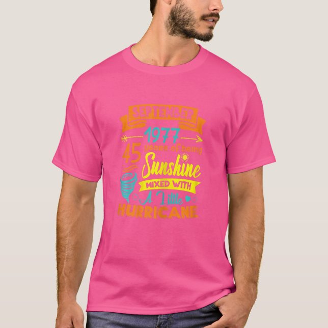 Frauen September 1977 45 Jahre alter Sonnenschein  T-Shirt (Vorderseite)