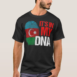 Frauen sind stolz auf Aserbaidschan, es liegt in m T-Shirt
