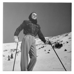 Frauen-Skifahrer Fliese
