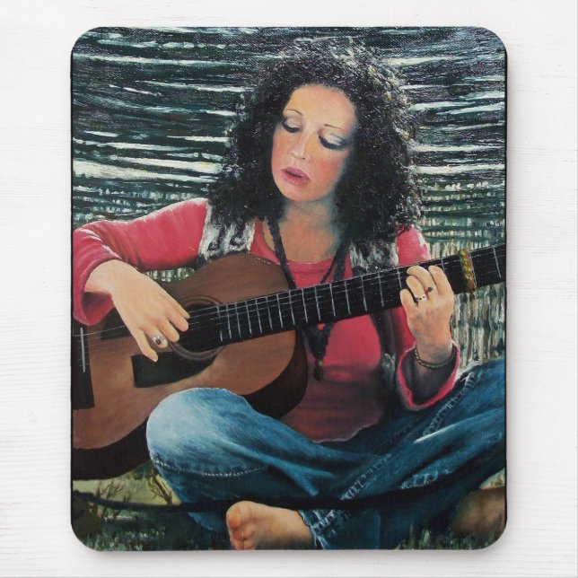 Frauen spielen Musik mit akustischer Gitarre Mousepad (Vorne)