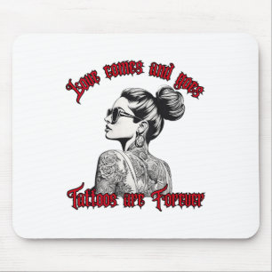 Frauen Tattooischer Single Frauen gekleidete Fraue Mousepad