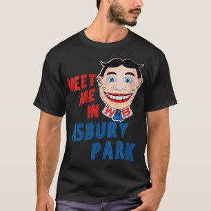 Frauen treffen mich in Asbury Park Iconic Tillie V T-Shirt