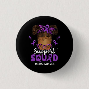 Frauen unterstützen Squad Afro Messy Bun Leopard L Button