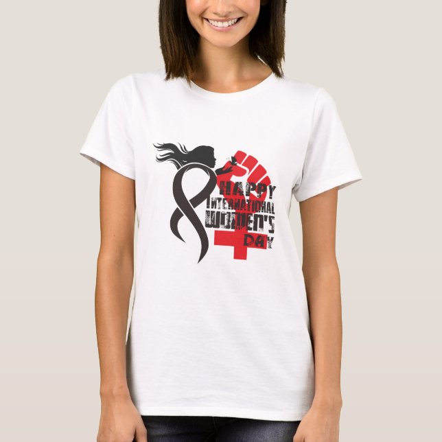 Frauenaufstieg: Bekleidung für die Furchtlosen T-Shirt (Vorderseite)