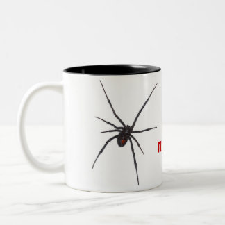 FRAUENÜBERLEBUNG IST DIE NATÜRLICHE LEBENSORDNUNG ZWEIFARBIGE TASSE