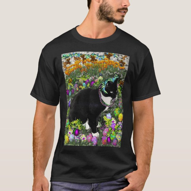 Freckles, Tux-Katze, in der Jagd für Ostereier T-Shirt (Vorderseite)