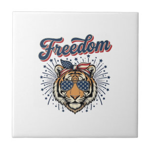 Freedom Tiger Patriotisches Vintage Gravur Shirt_1 Fliese