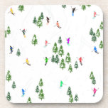 Freeride Alpine Skiern Skifahren Party Getränkeuntersetzer<br><div class="desc">Cooles Wintermotiv-Design mit Skifahrern, die Skipisten zwischen schneebedeckten Tannenbäumen in den Alpen abfahren. Freeride-Skifahrer tragen farbenfrohe Vintage Retroski-Anzüge und fahren mit Skiern auf weißem, schneebedecktem Bergland abwärts. Wunderschönes Wintersportspendengeschenk für Skifahrer in Ihrem Kreis von Freunden, Kollegen oder Familie. Whimsical Skier Kunstwerk Illustration Design. Skifahrer Ski Wohngestaltung, Skiteam, Skicoach Geschenk. Skifahrer...</div>