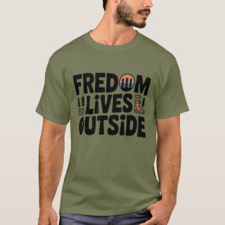 Freiheit lebt außerhalb des Wander-T-Shirts T-Shirt