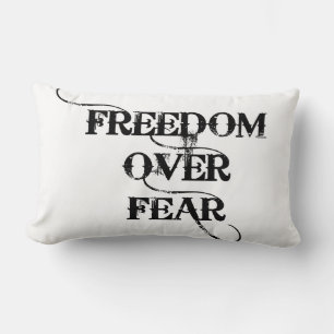 Freiheit über Angst Lendenkissen