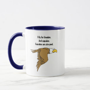 Freiheit und Cupcakes Amerikanischer Weißkopfseead Tasse