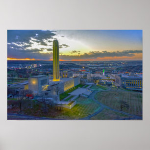 Freiheitsdenkmal bei Sunset, Kansas City, Missouri Poster