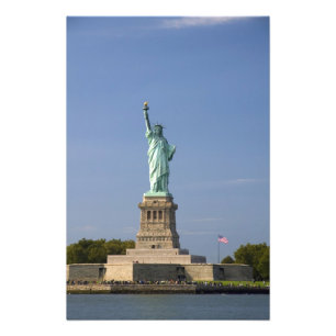 Freiheitsstatue auf Freiheits-Insel in neuem Fotodruck