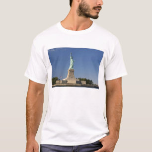 Freiheitsstatue auf Liberty Island in New 2 T-Shirt