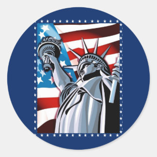 Freiheitsstatue und amerikanische Flagge Runder Aufkleber
