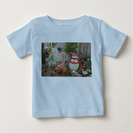 Freizeitspielzeug-Pinguin, Eisbär und Rentiere Baby T-shirt