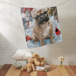 French Bulldog Winter Wonderland Christmas Joy Babydecke<br><div class="desc">Dieses festliche Design spiegelt den fröhlichen Geist der Urlaubssaison wider und besticht durch ein hübsches Jungtier mit einer Weihnachtsmannmütze. Der Hund ist eingebettet in ein winterliches Wunderland, mit einem Schneemann, einem dekorierten Weihnachtsbaum und wunderschön verpackten Geschenken. Schneeflocken fallen sanft ab und geben der Szene eine magische Touch, während die lebhaften...</div>