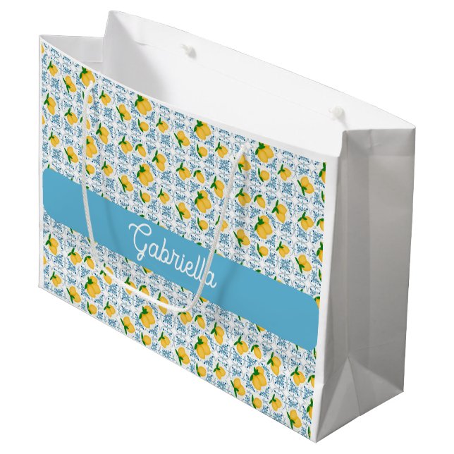 French Country Lemon Blue Tile Monogram Name Große Geschenktüte (Vorderseite Schrägansicht)
