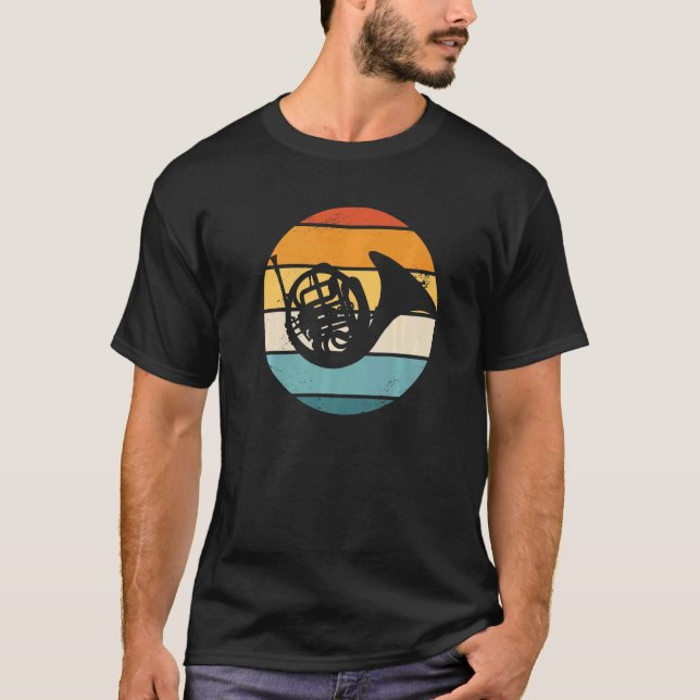French Horn Instrument Retro Sunset   T-Shirt (Vorderseite)