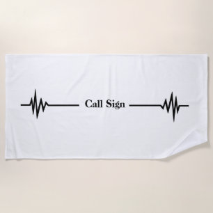 Frequency Line und Custom Call Sign Beach Handtuch